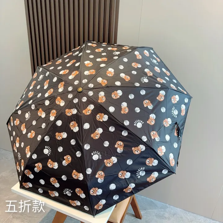 スーパーコピー カウズ 傘