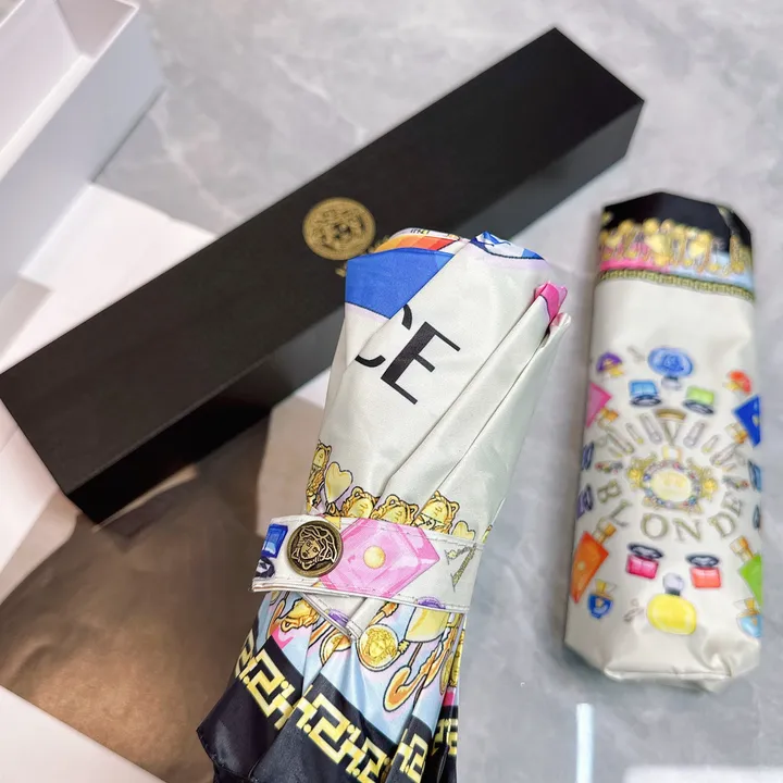 スーパーコピー ヴェルサーチ 傘