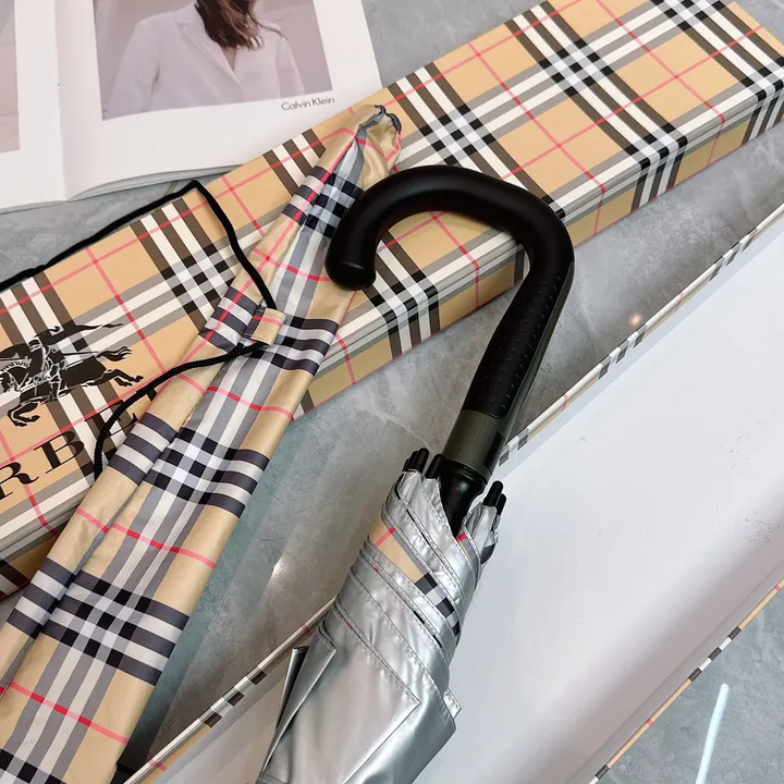 スーパーコピー バレンシアガ 傘