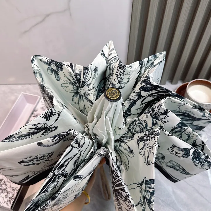 スーパーコピー グッチ 傘