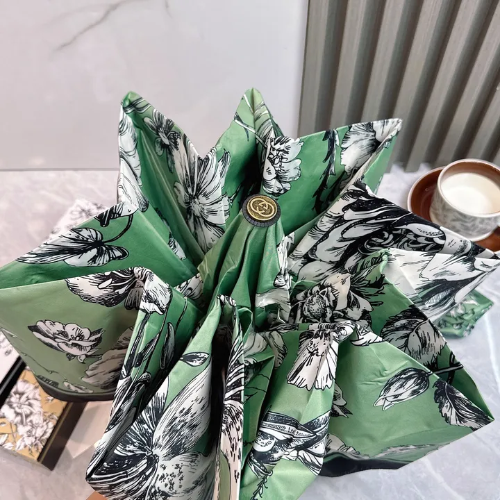 スーパーコピー グッチ 傘