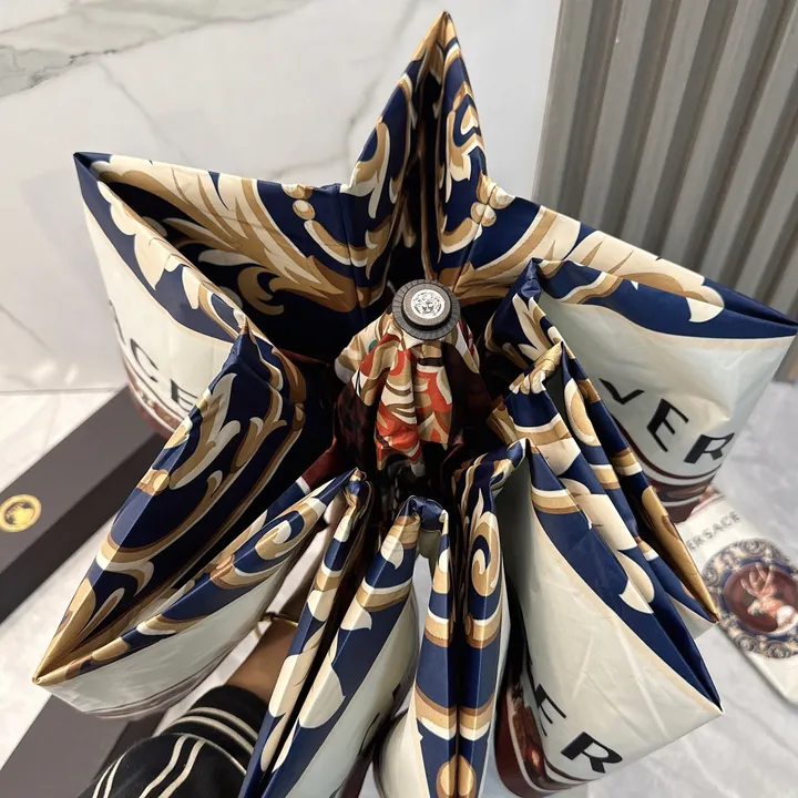 スーパーコピー ヴェルサーチ 傘