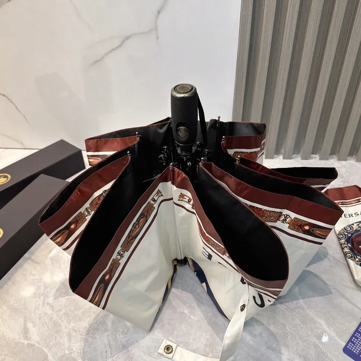 スーパーコピー ヴェルサーチ 傘