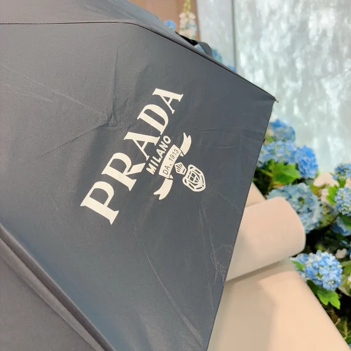 スーパーコピー プラダ 傘