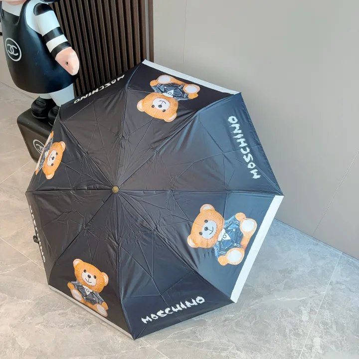 スーパーコピー カウズ 傘