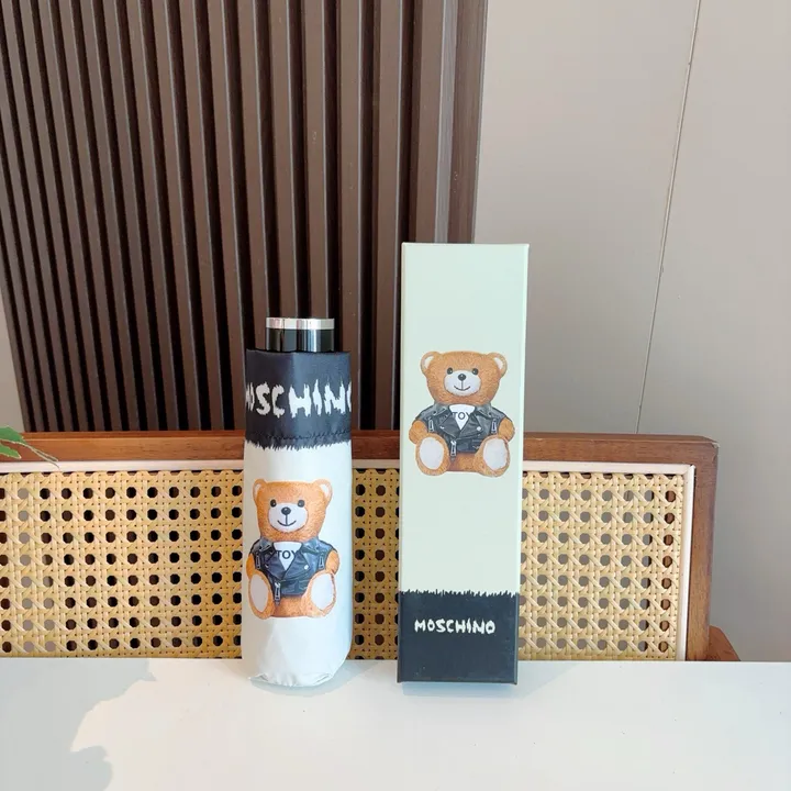 スーパーコピー カウズ 傘