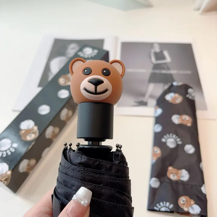 スーパーコピー カウズ 傘