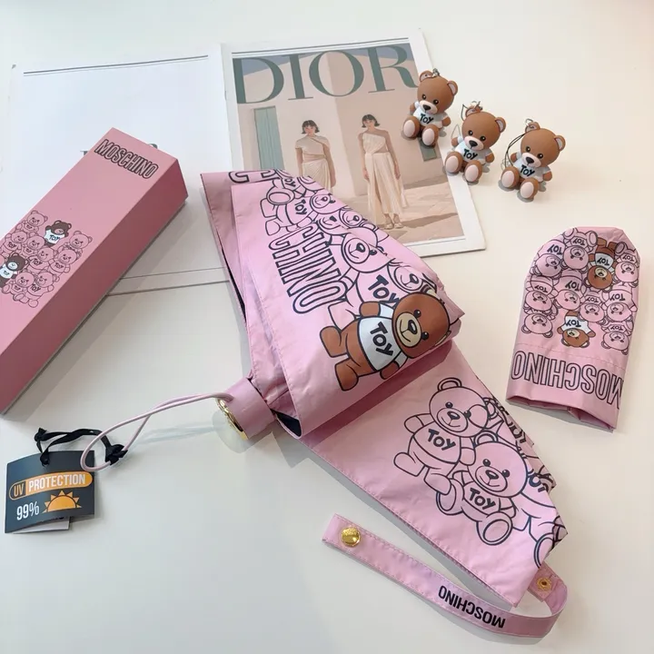 スーパーコピー カウズ 傘