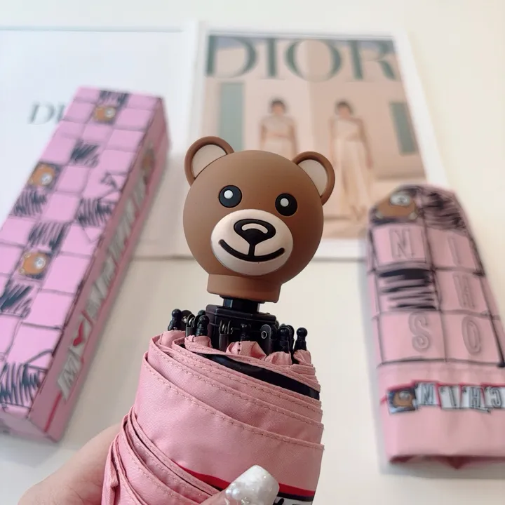 スーパーコピー カウズ 傘