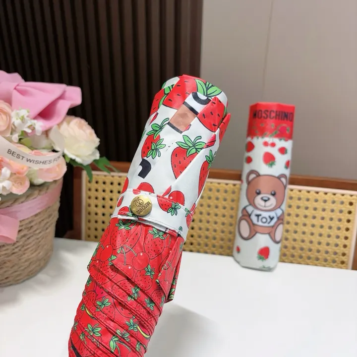 スーパーコピー カウズ 傘