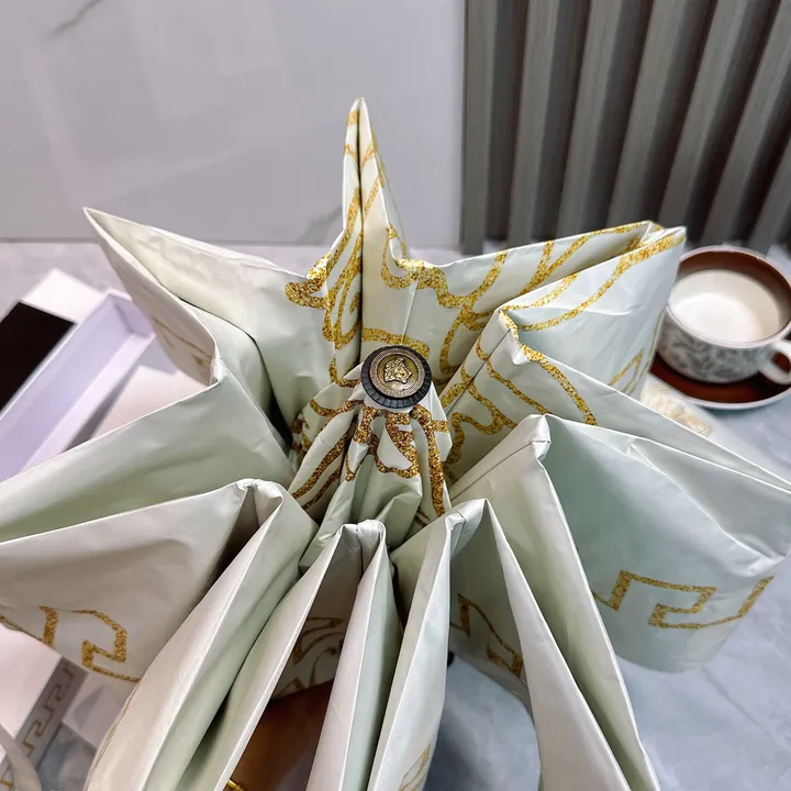 スーパーコピー ヴェルサーチ 傘