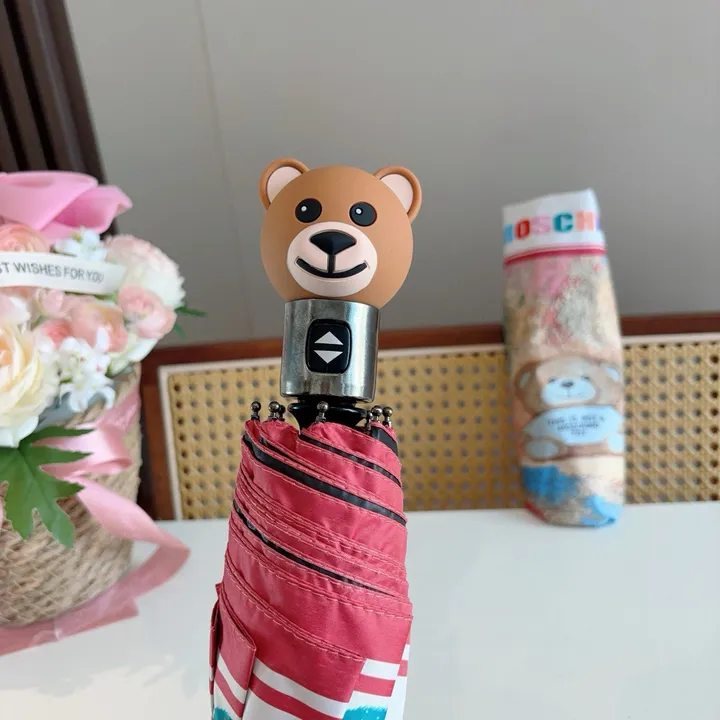 スーパーコピー カウズ 傘