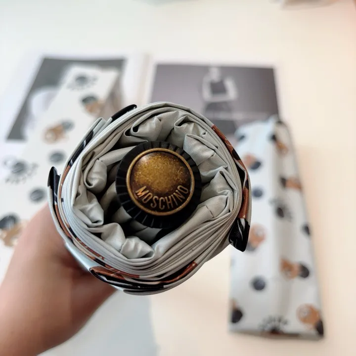 スーパーコピー モスキーノ 傘