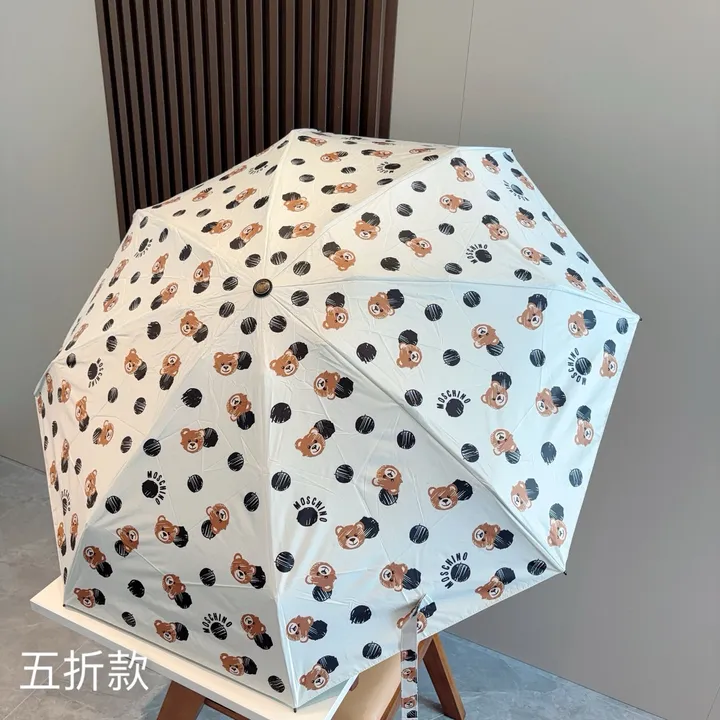 スーパーコピー カウズ 傘