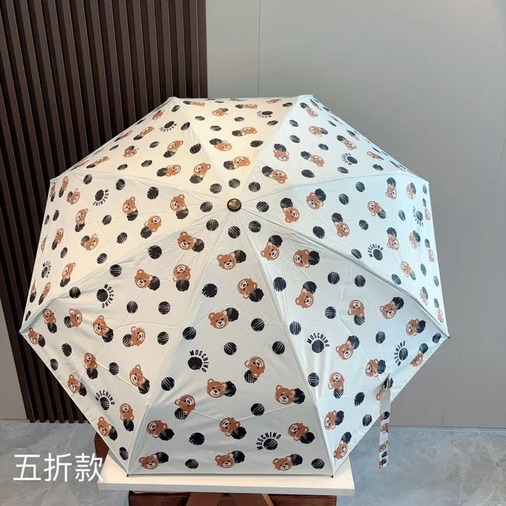 スーパーコピー カウズ 傘