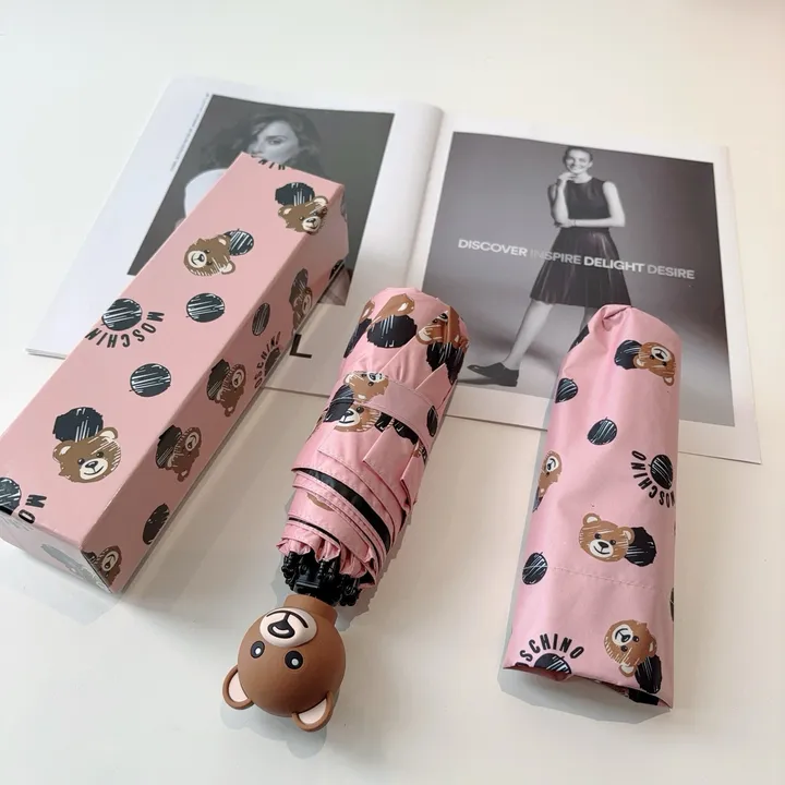 スーパーコピー カウズ 傘