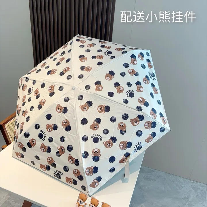 スーパーコピー カウズ 傘