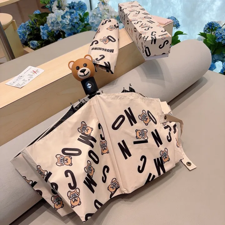 スーパーコピー カウズ 傘