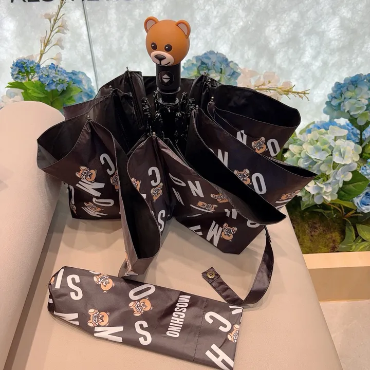 スーパーコピー カウズ 傘