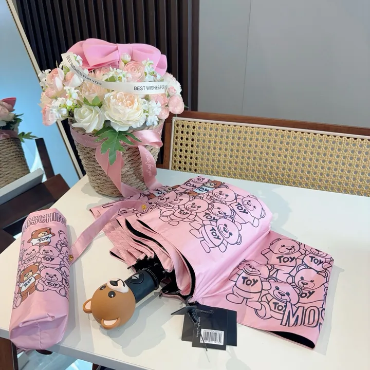 スーパーコピー カウズ 傘