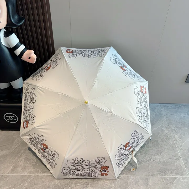 スーパーコピー カウズ 傘