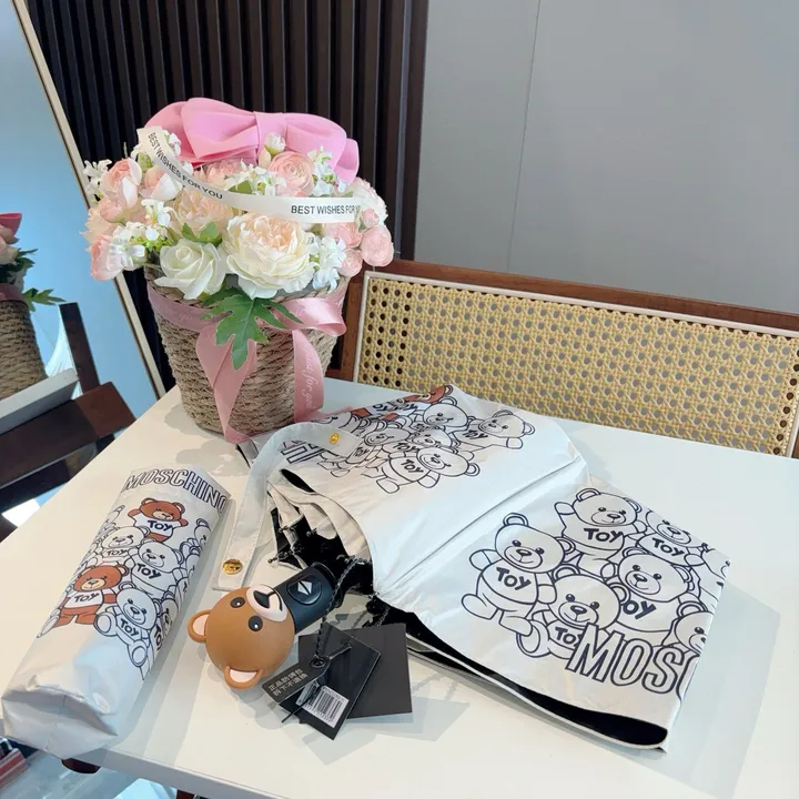 スーパーコピー モスキーノ 傘