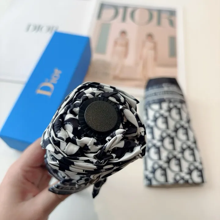 スーパーコピー グッチ 傘