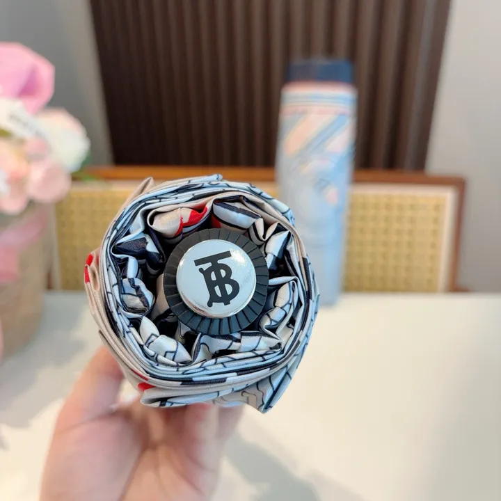 スーパーコピー バレンシアガ 傘