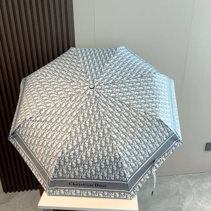 スーパーコピー グッチ 傘