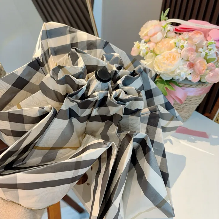 スーパーコピー バレンシアガ 傘