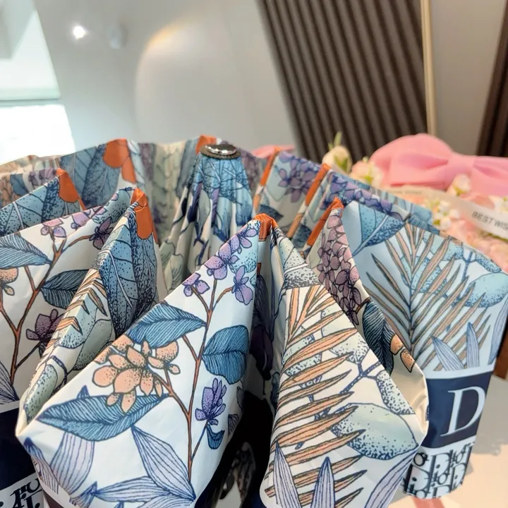 スーパーコピー グッチ 傘