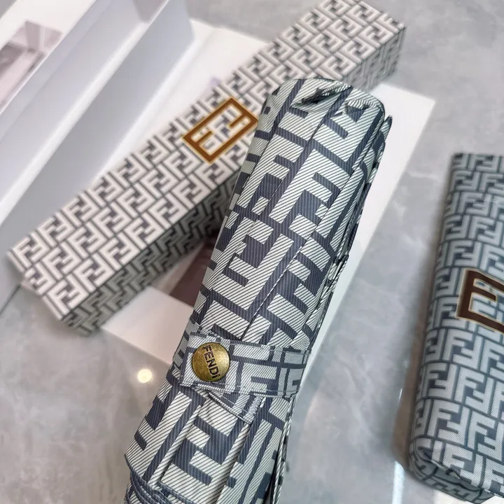 スーパーコピー フェンディ 傘