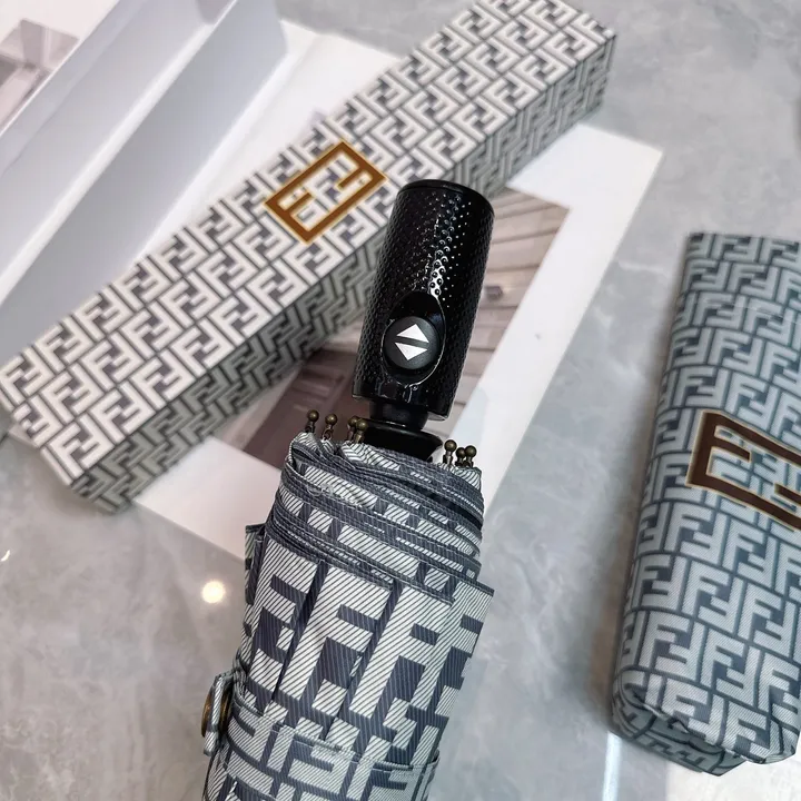 スーパーコピー フェンディ 傘