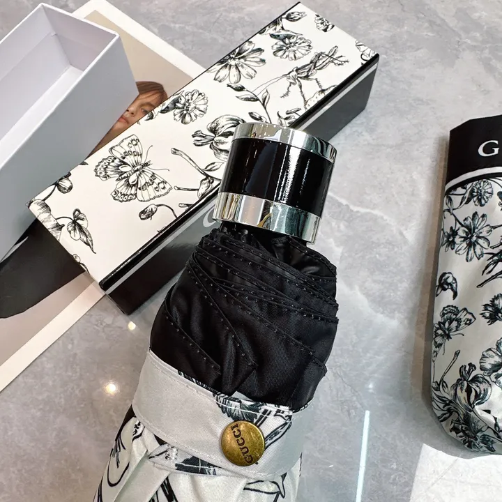 スーパーコピー グッチ 傘