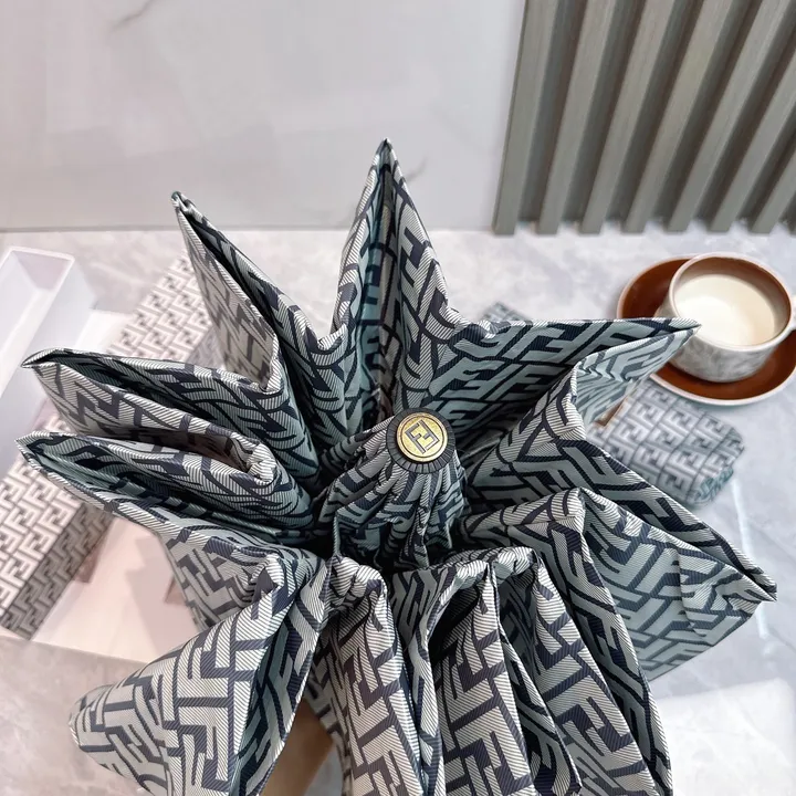 スーパーコピー フェンディ 傘