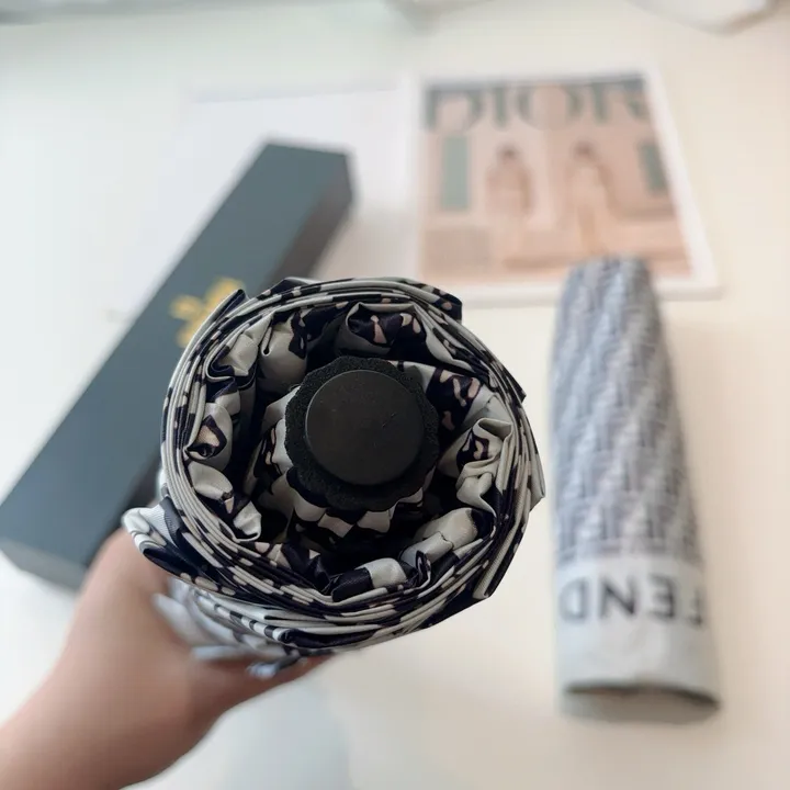 スーパーコピー フェンディ 傘