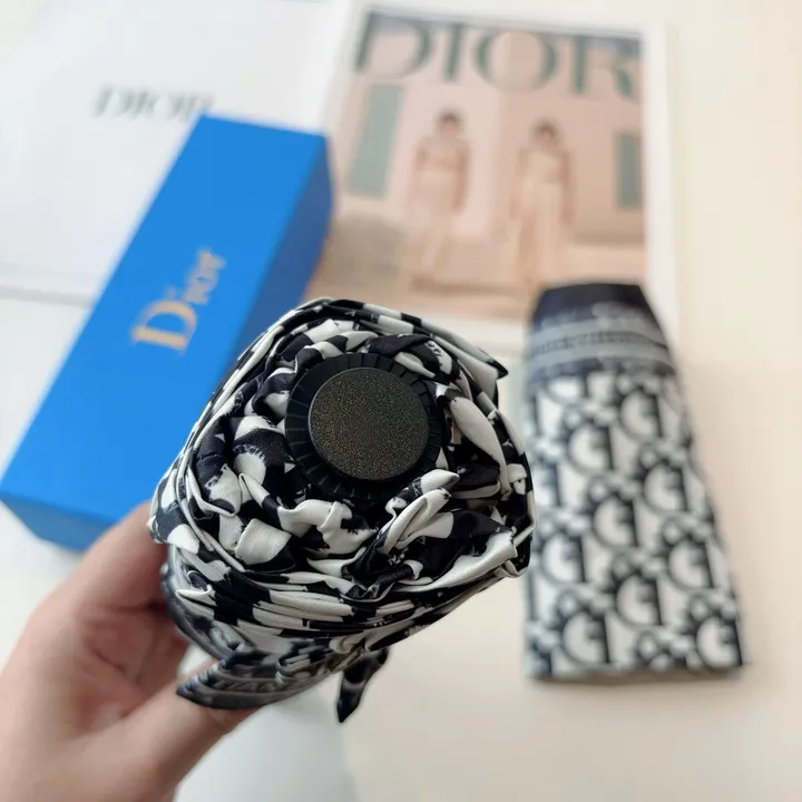 スーパーコピー グッチ 傘