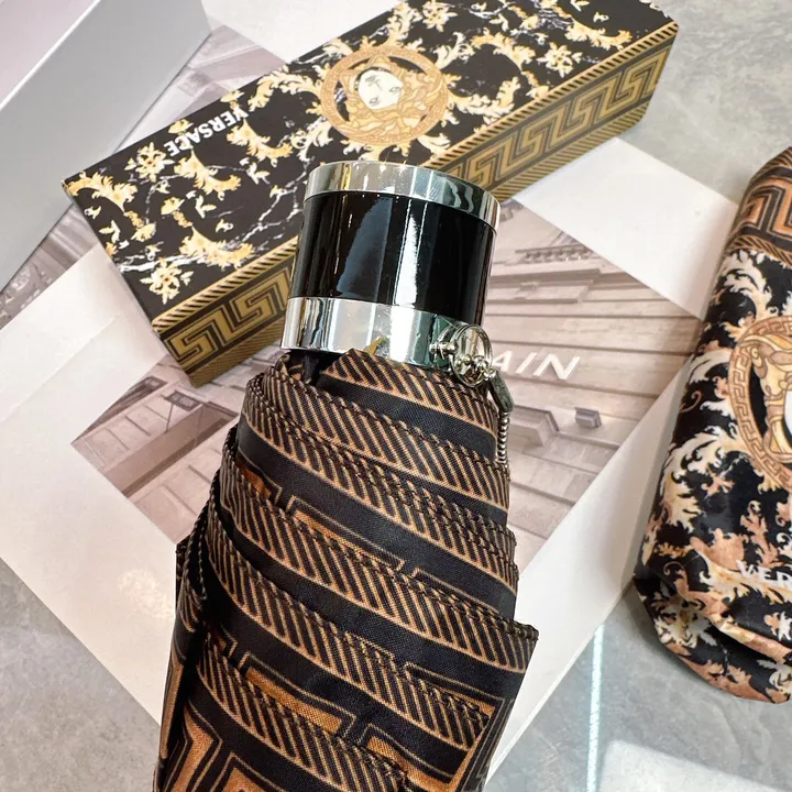 スーパーコピー ヴェルサーチ 傘