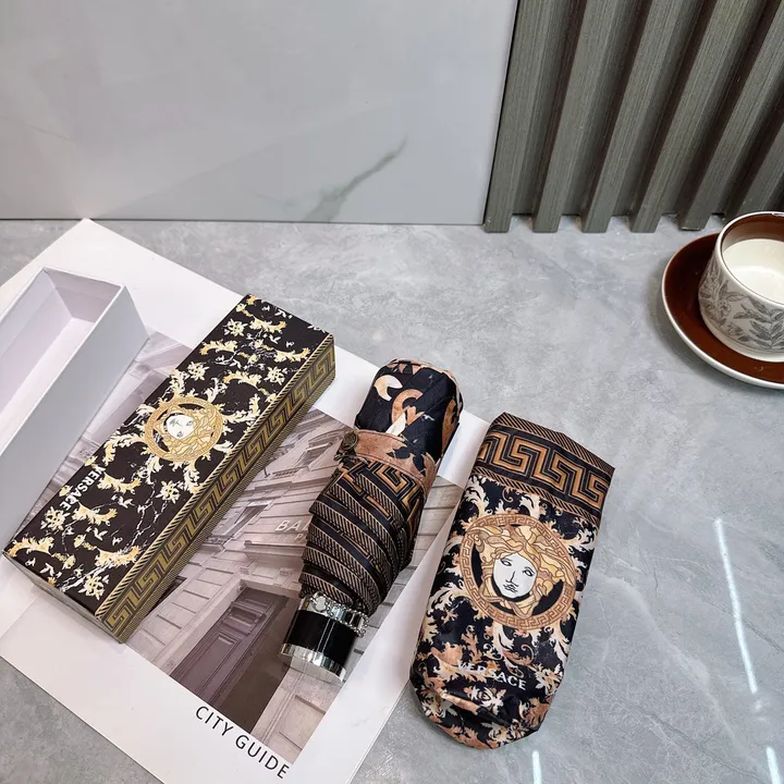 スーパーコピー ヴェルサーチ 傘