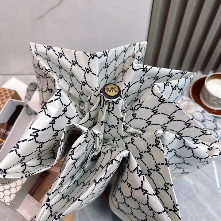 スーパーコピー マイケルコース 傘