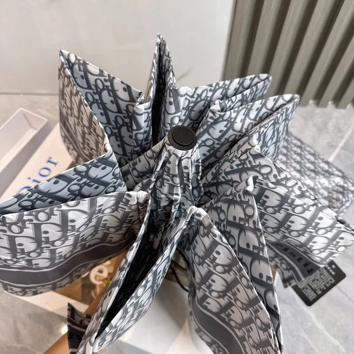 スーパーコピー グッチ 傘