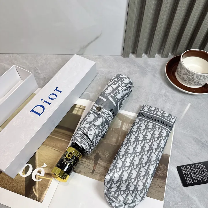 スーパーコピー グッチ 傘