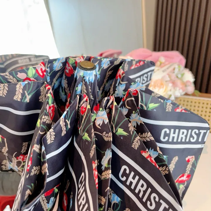 スーパーコピー グッチ 傘