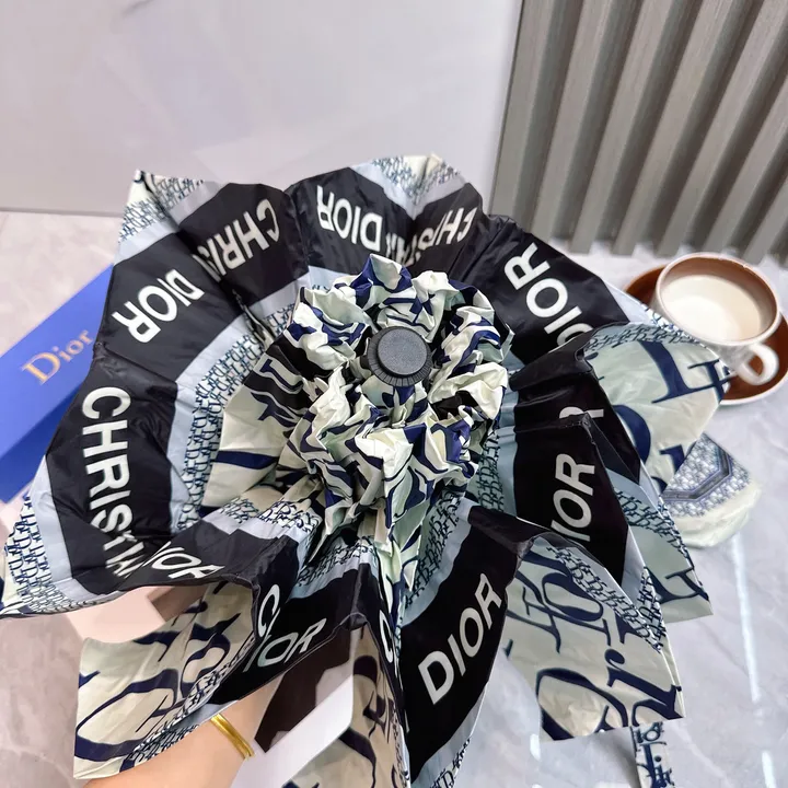 スーパーコピー グッチ 傘