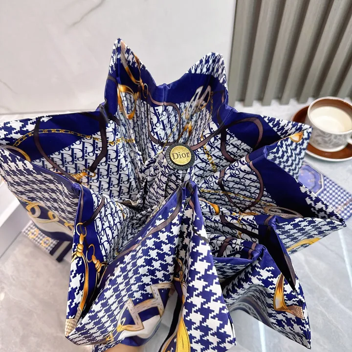 スーパーコピー グッチ 傘