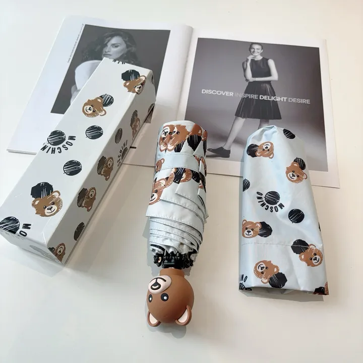 スーパーコピー モスキーノ 傘