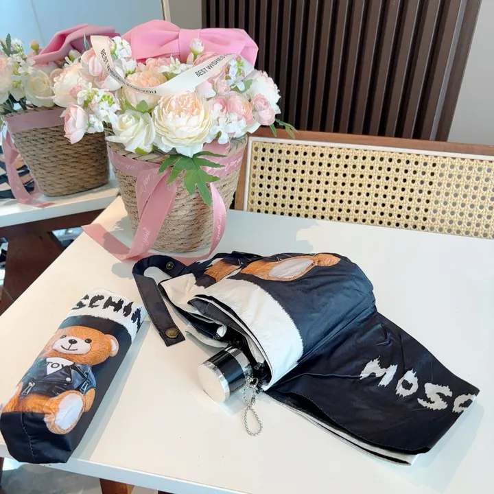 スーパーコピー モスキーノ 傘