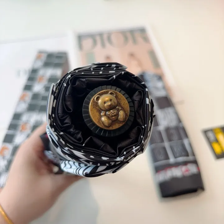 スーパーコピー モスキーノ 傘