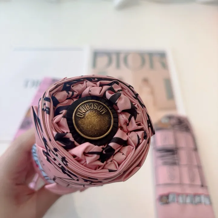 スーパーコピー モスキーノ 傘