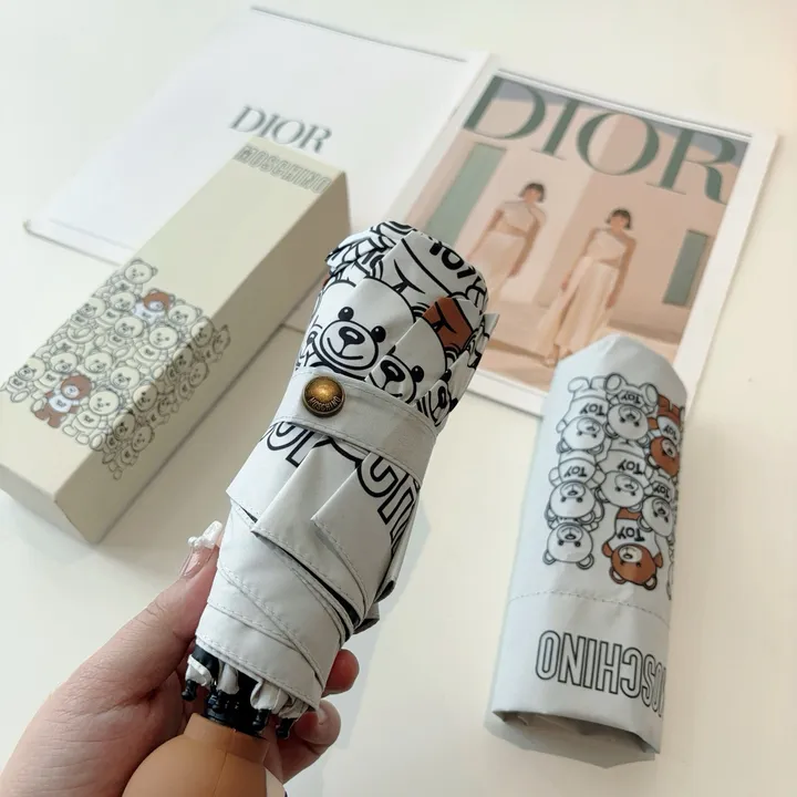 スーパーコピー モスキーノ 傘